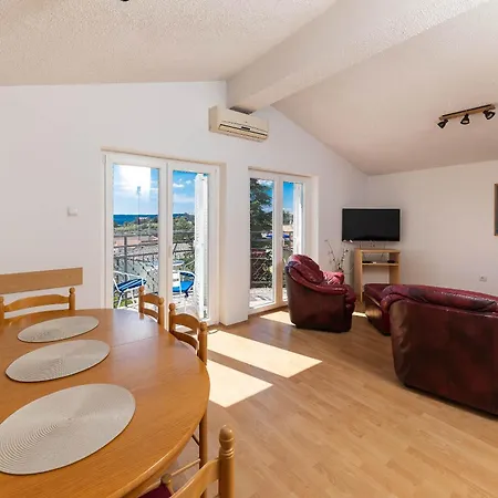 House Masa Apartman Novi Vinodolski